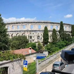 Colloseum View From The , Pula Croacia